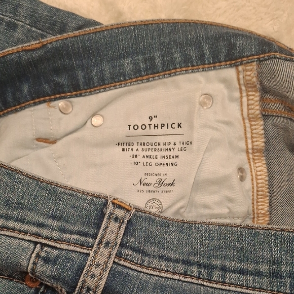 J. Crew High Rise Blue Jeans Slim Fit - Picture 4 of 7